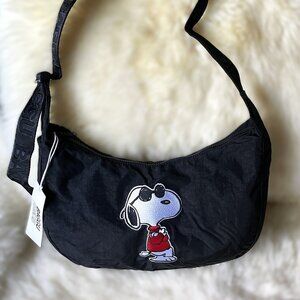 Baggu x Peanuts - Medium Crescent Bag - Embroidered Joe Cool